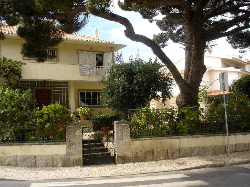 Casa Shanti Niketan Ещорил Екстериор снимка