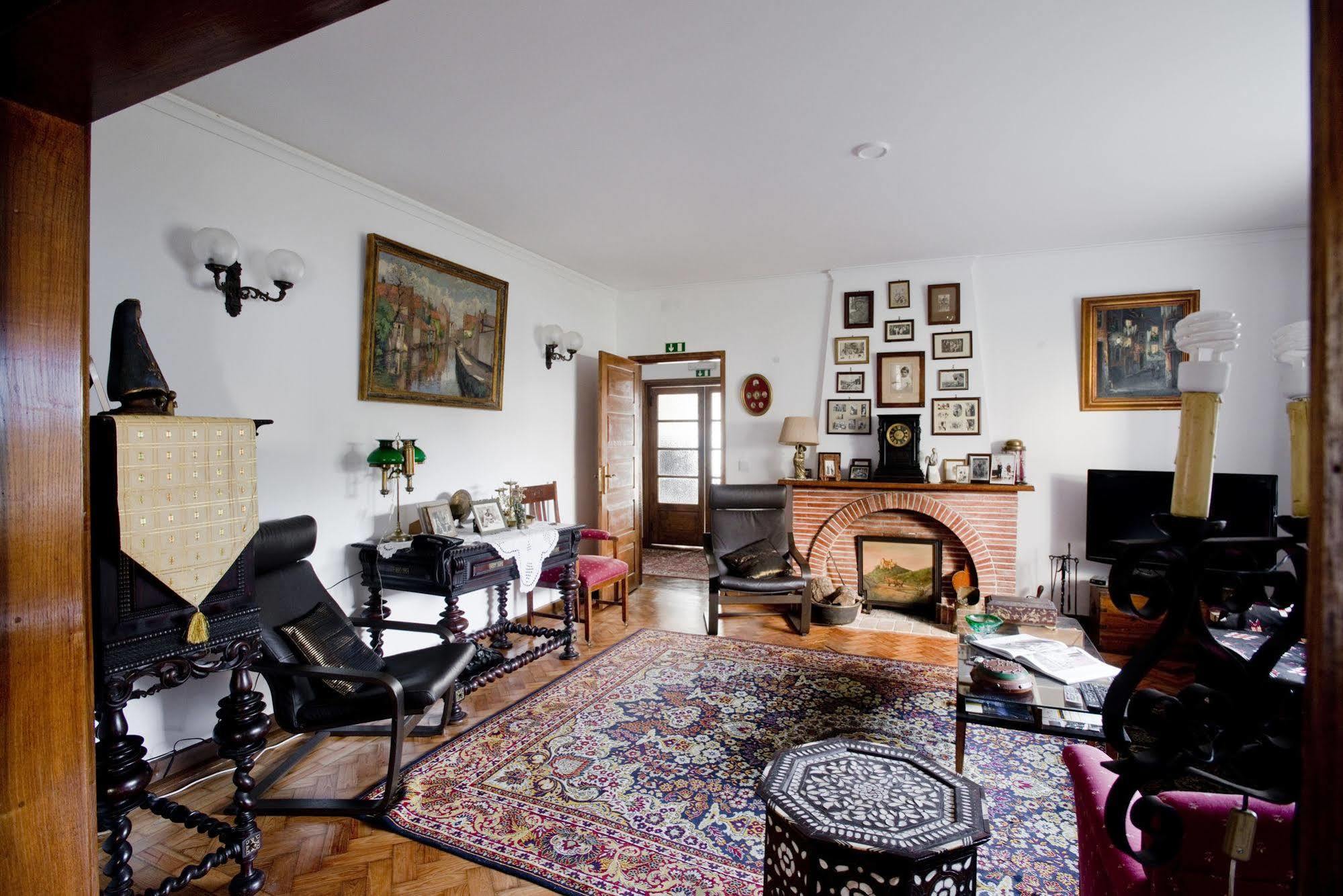 Casa Shanti Niketan Ещорил Екстериор снимка